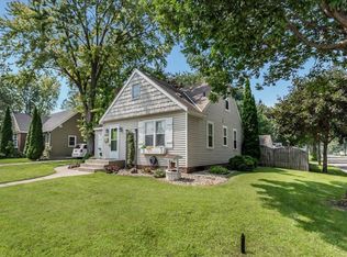 1102 3rd St SW, Willmar, MN 56201