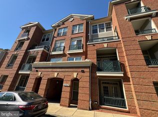 2907 Saintsbury Plz APT 202, Fairfax, VA 22031