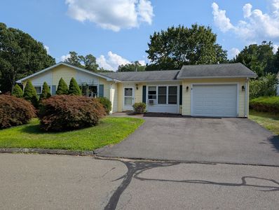 2 Cherokee Run, Bristol, CT, 06010