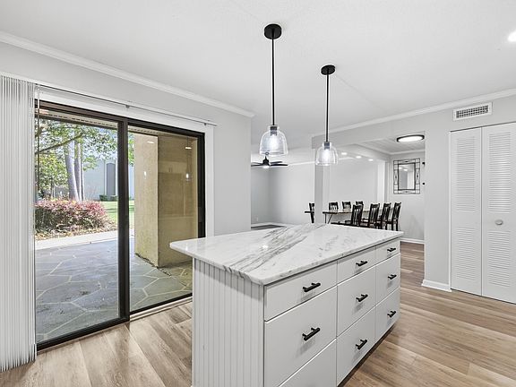 3rd image of 1100 Wedge Way #68