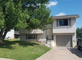 3110 NW 6th St, Lincoln, NE 68521
