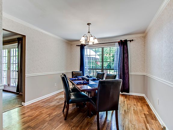 3rd image of 10210 Highgate Cir