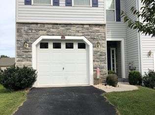 435 Lantern Ln, Chambersburg, PA 17201