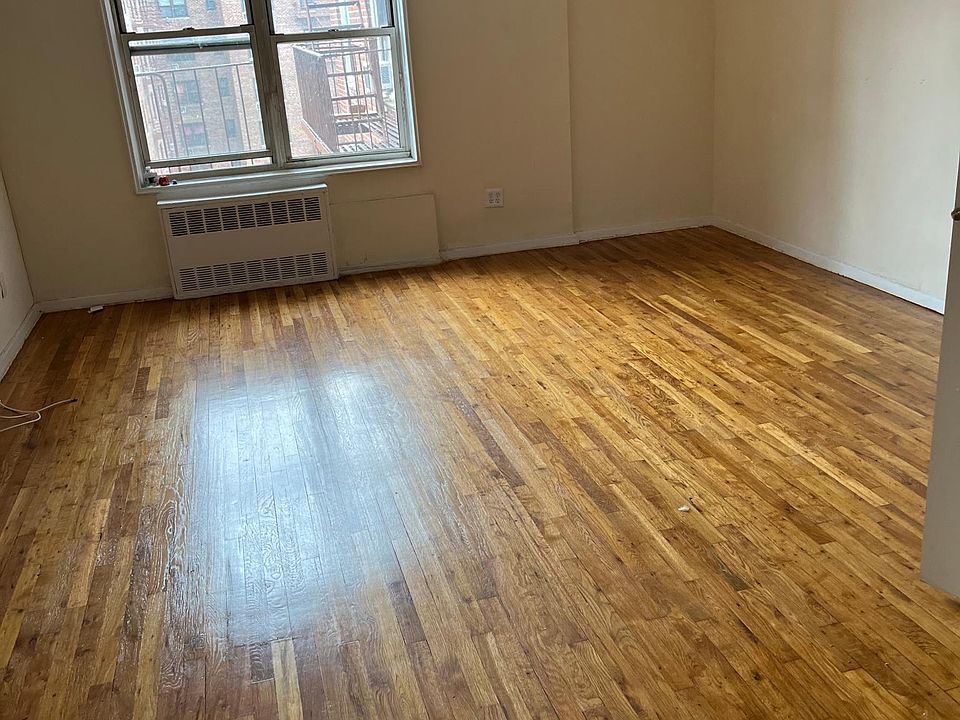 1st image of 14305 41st Ave #410