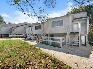 1050 21st Ave NW APT 14, Hickory, NC 28601