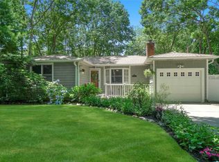 256 Waterford Rd, Oakdale, NY 11769