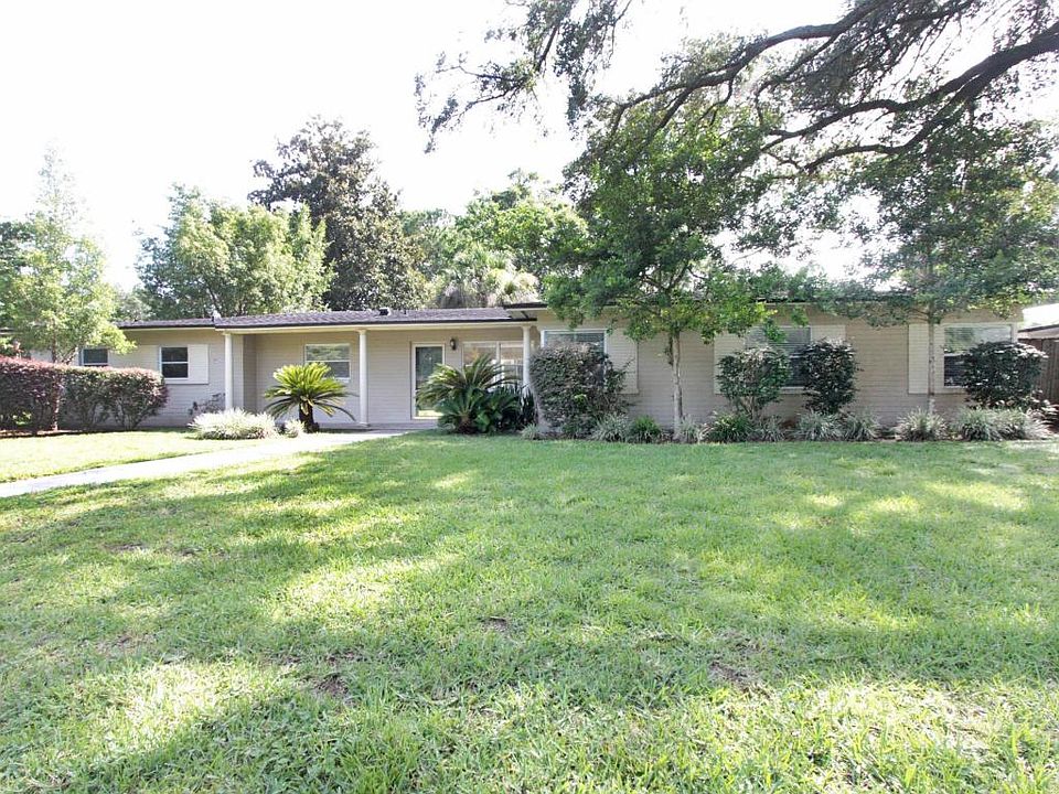 1st image of 4605 Princess Anne Ln