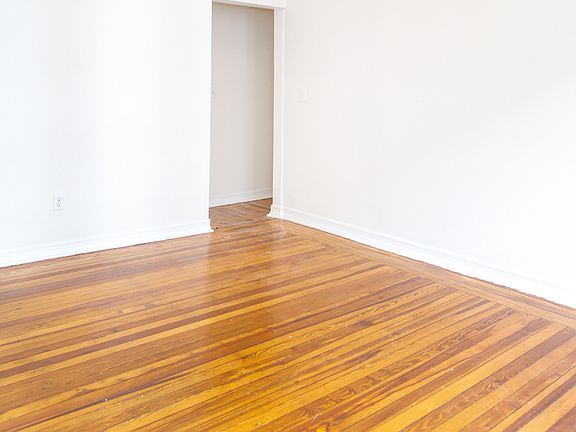 2nd image of 274 W 140th St #33