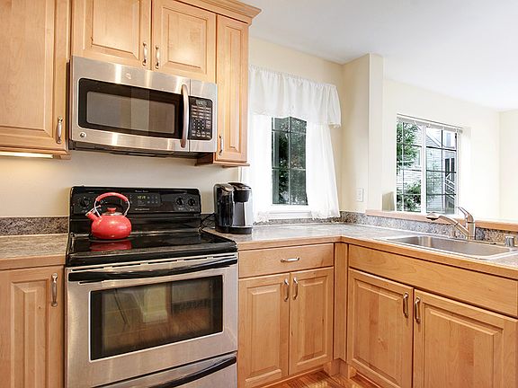 4th image of 17114 44th Ave W APT C202