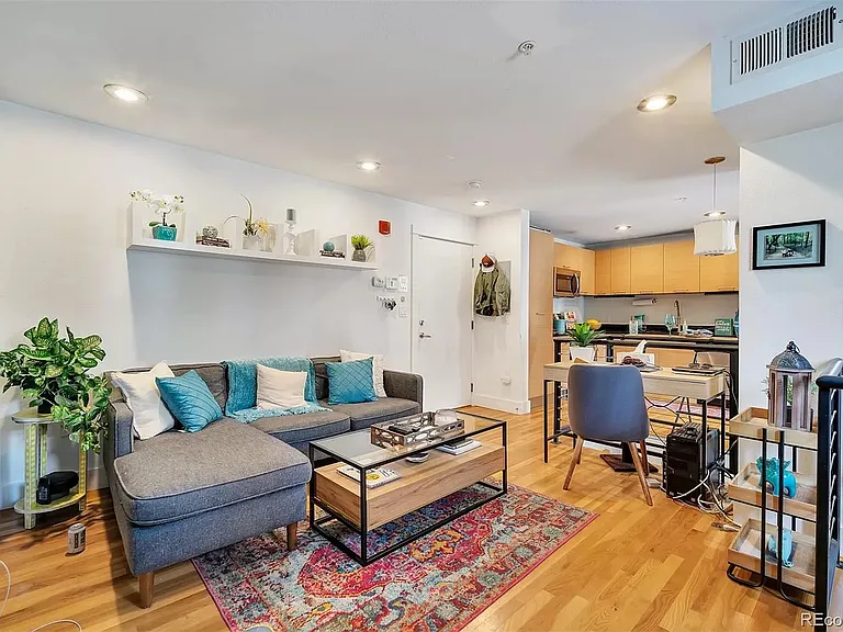 2837 Vallejo St #107 — Photo 6
