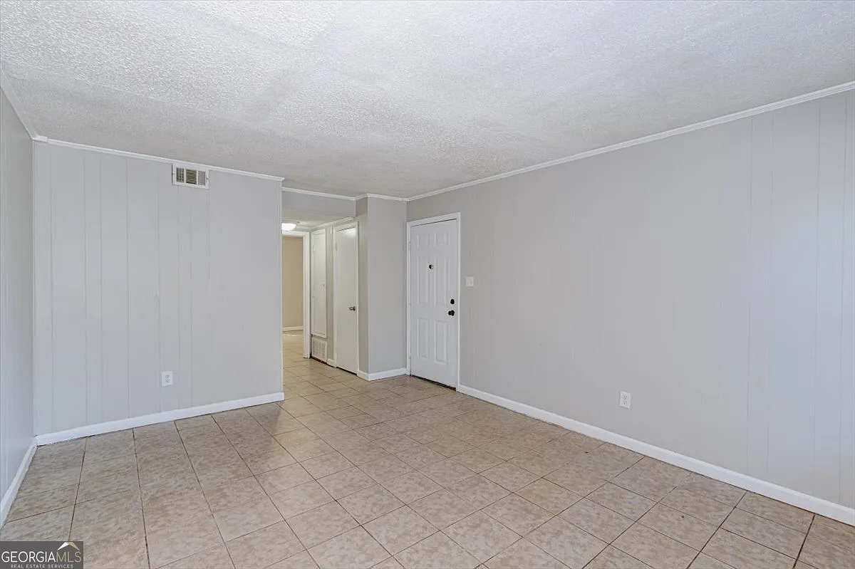 2 bed, 1.0 bath, 800 sqft, $1,000 — Photo 4