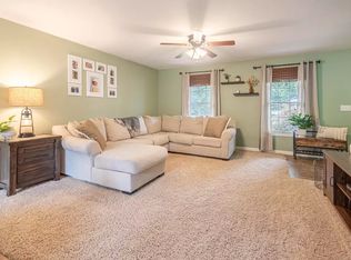 569 Thistleview Dr, Lewis Center, OH 43035