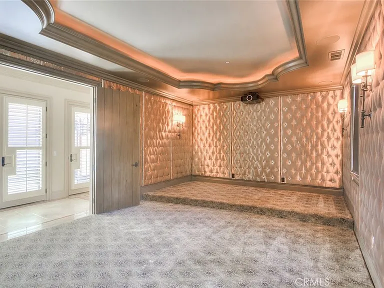605 Walnut Ave — Photo 28