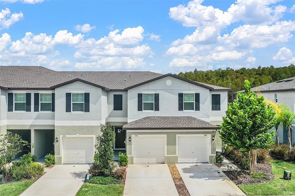 2 bed, 2.5 bath, 1513 sqft, $1,950 — Photo 1