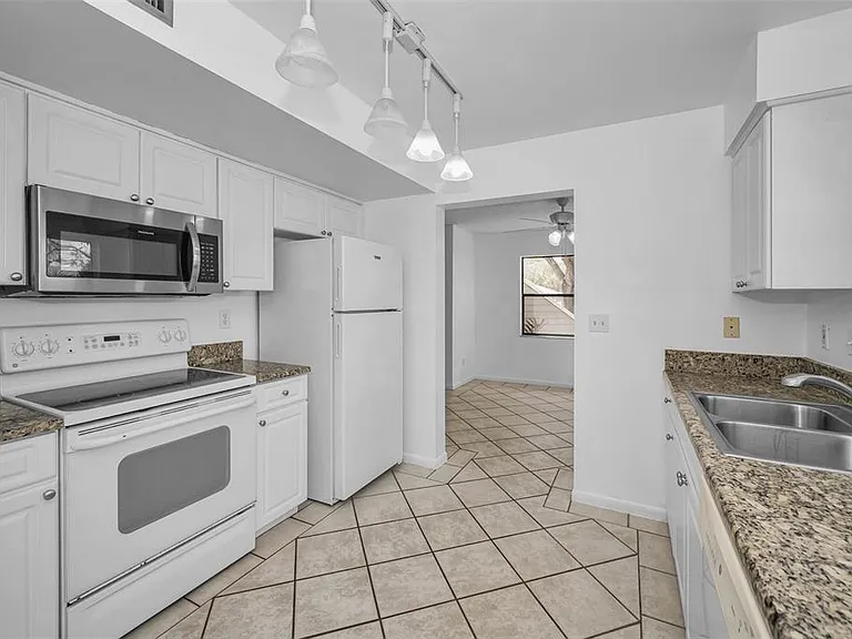 10626 Longwood Dr #102 — Photo 13