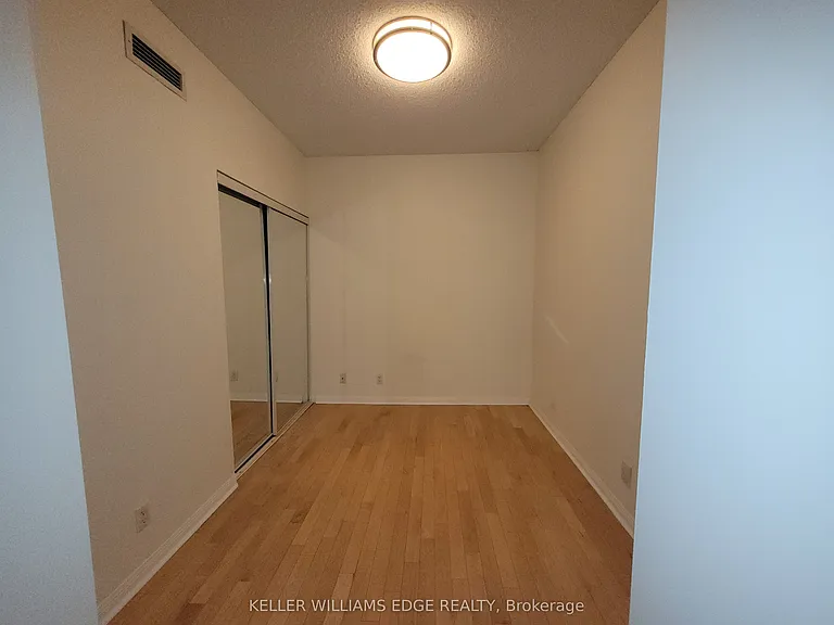 228 Queens Quay W #2203 — Photo 13