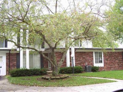 32356 Barclay Sq UNIT 49, Warren, MI, 48093