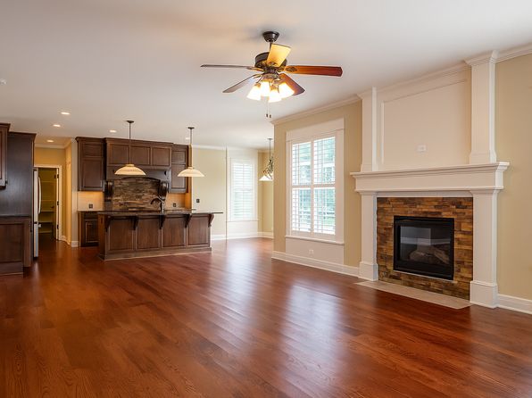 9011 W 158th Ter