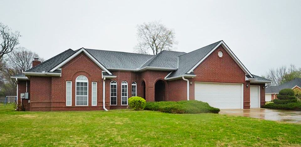 1st image of 2480 Cardinal Dr