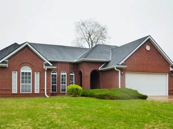 2480 Cardinal Dr, Springdale, AR 72764