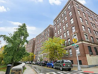 Gracie Court at 920 Riverside Drive in Washington Heights