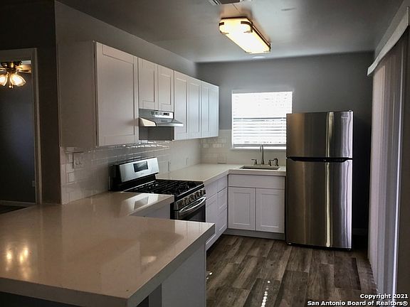 4th image of 5414 Costa Mesa St