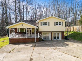 972 Pine Hill Estates Rd, Kenova, WV 25530