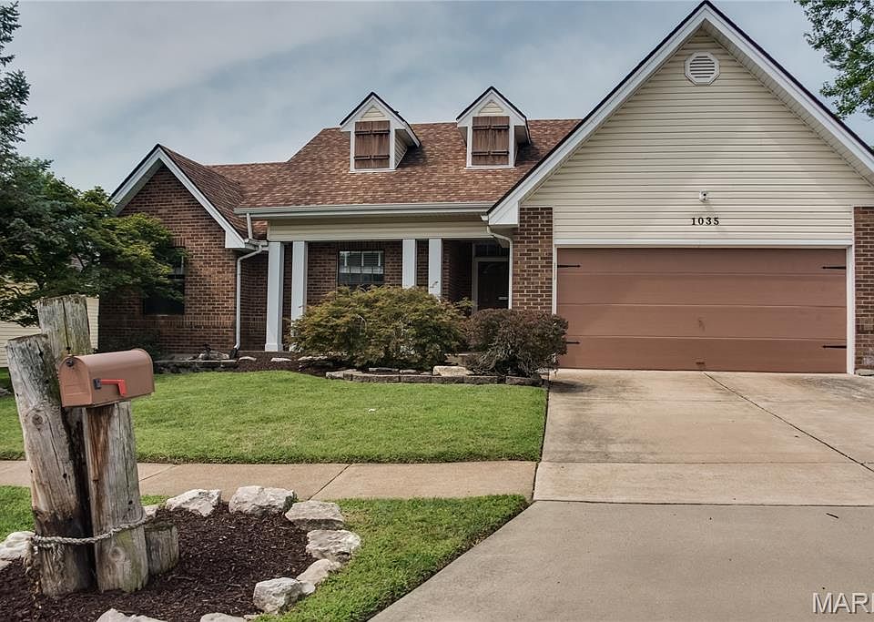 1st image of 1035 Johanna Dr