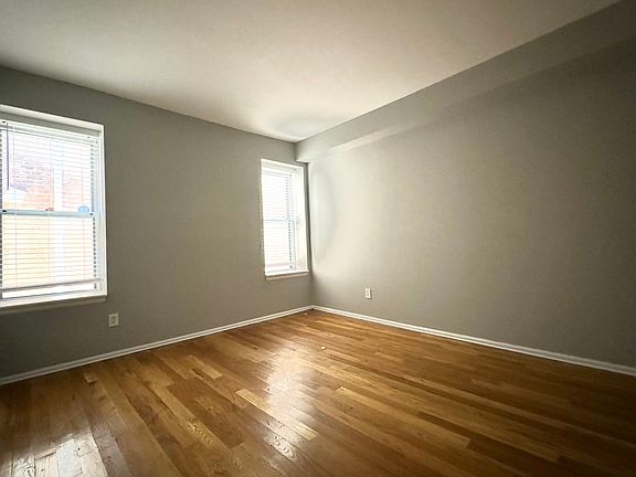5th image of 4137 Castleman Ave #1E