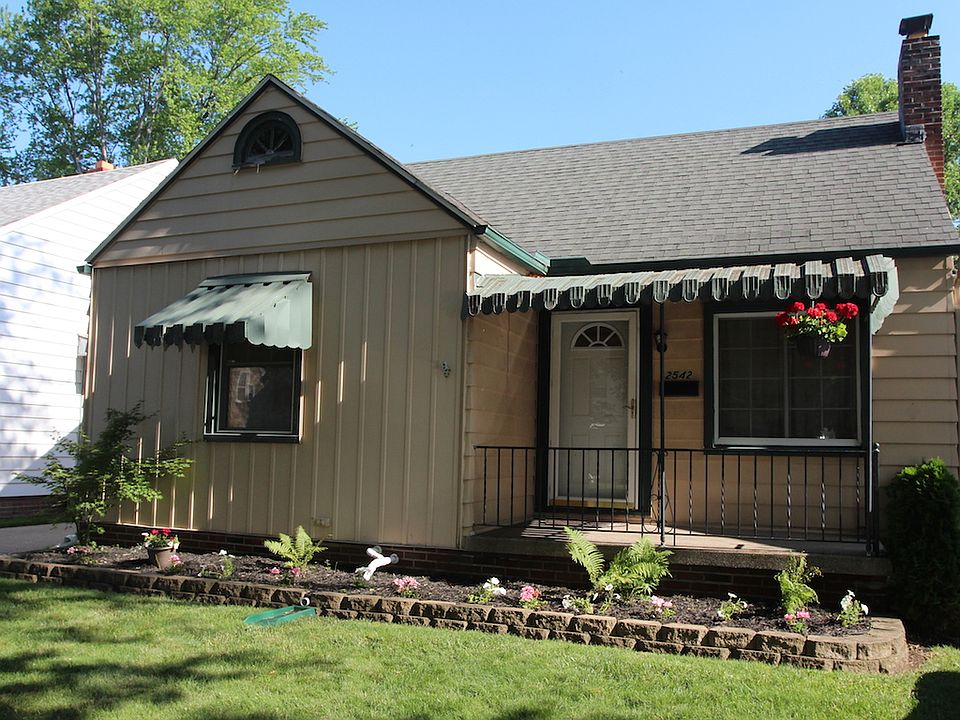 1st image of 2542 Thoman Pl