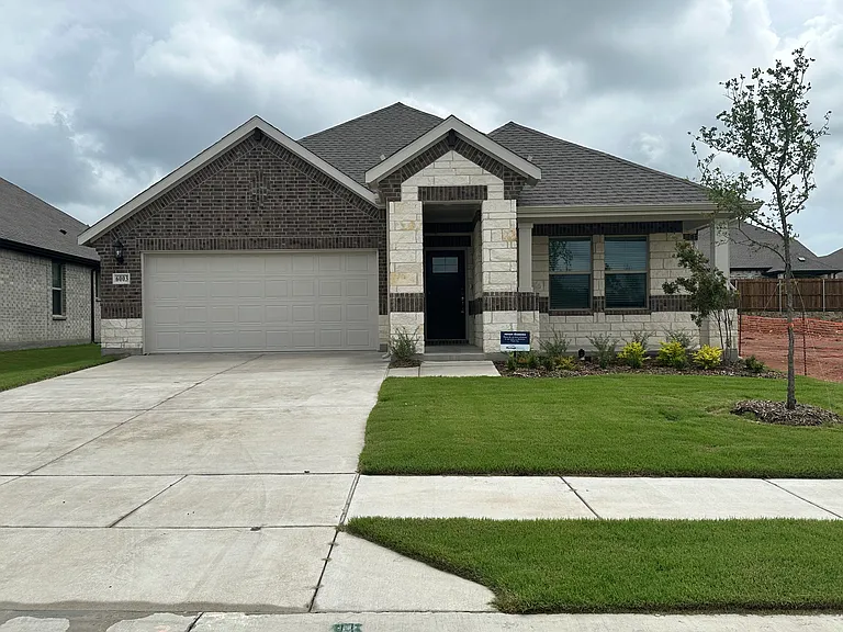 6003 Brittner Dr — Photo 1