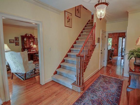 5th image of 3538 W Hampton Dr NW