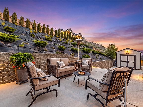 3rd image of 2977 N BRECKENRIDGE Drive