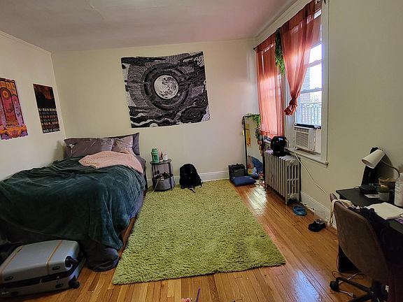 4th image of 1631 Commonwealth Ave #24