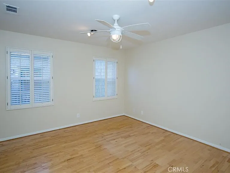 515 W Balboa Blvd — Photo 38
