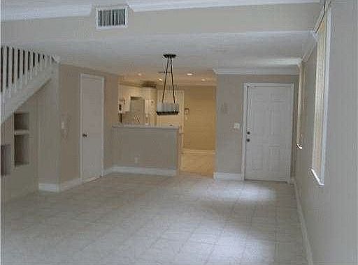 5th image of 1383 Veracruz Ln