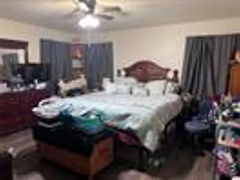 2408 Lake Air Dr — Photo 4