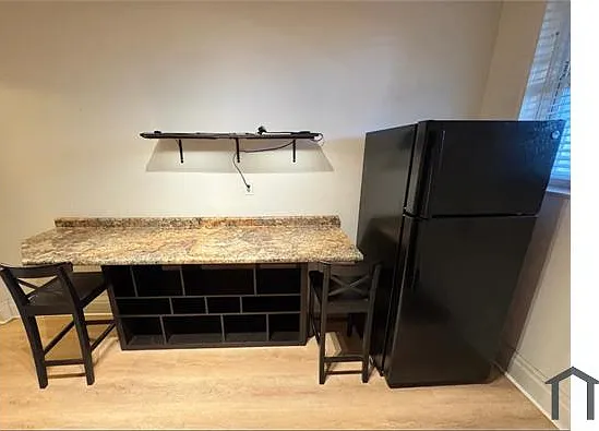 4354 W Washington Blvd #102 — Photo 8