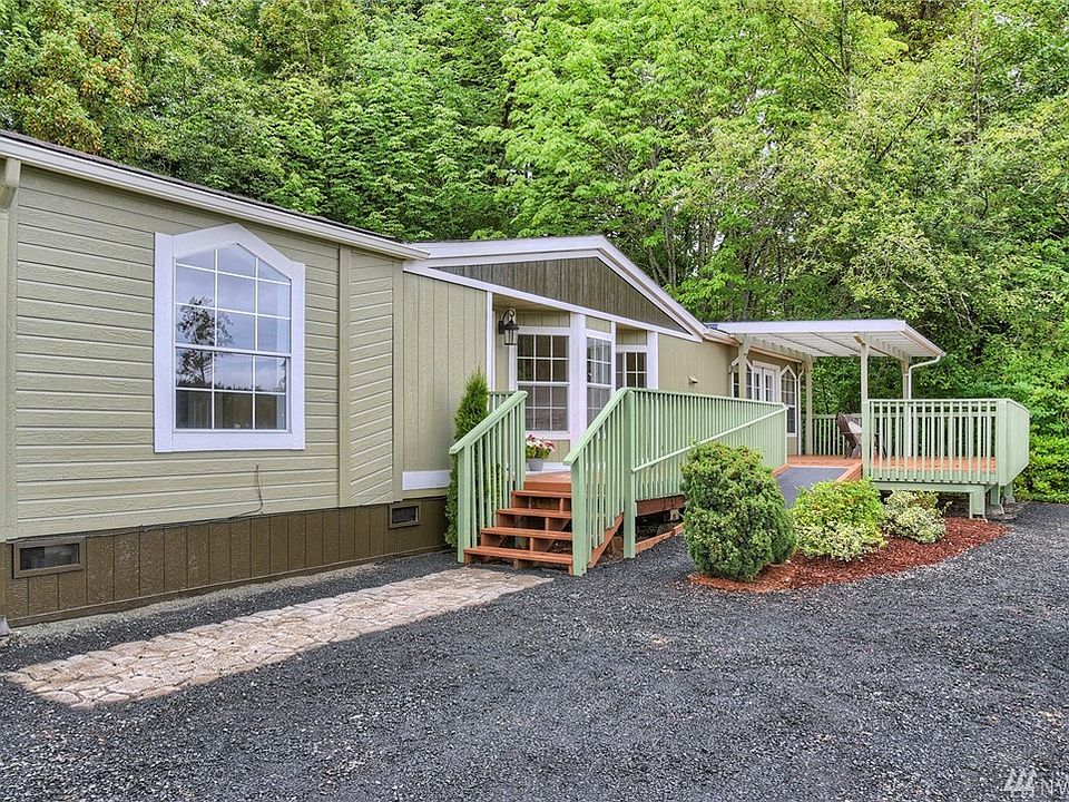 1st image of 3200 Circle Dr NW