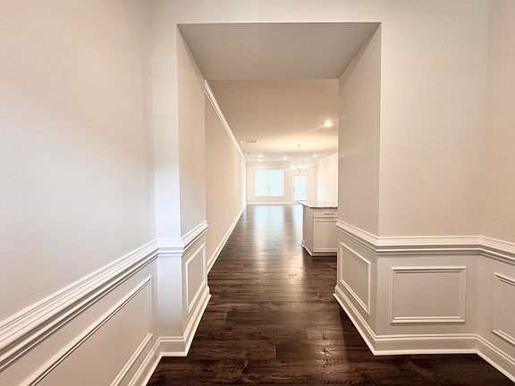 3rd image of 4227 Steel Way