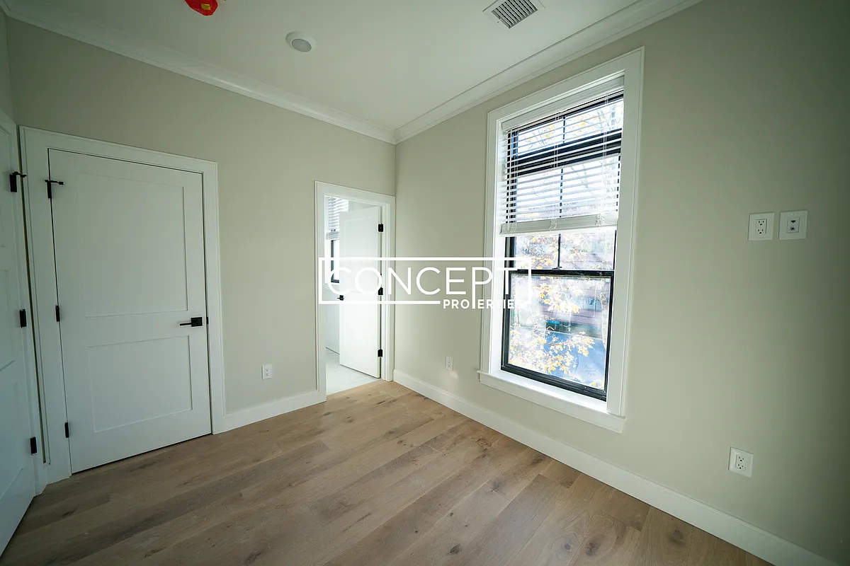 Building Photo - 157 Everett St #301A
