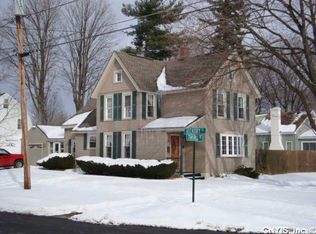 516 3rd St, Liverpool, NY 13088