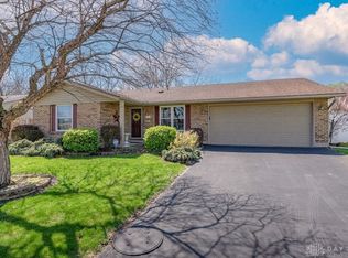 6869 Dial Dr, Dayton, OH 45424