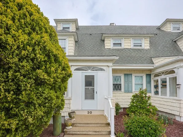 30 Crystal Cove Ave #2, Winthrop, MA 02152