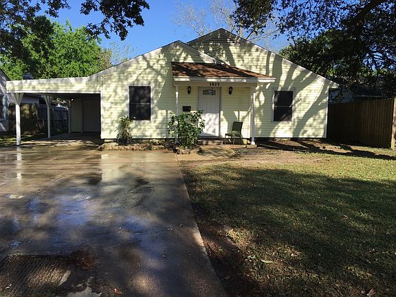 2nd image of 1017 McArthur Dr