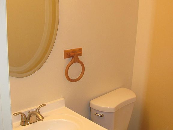 5th image of 3820 Swift Ave APT 3