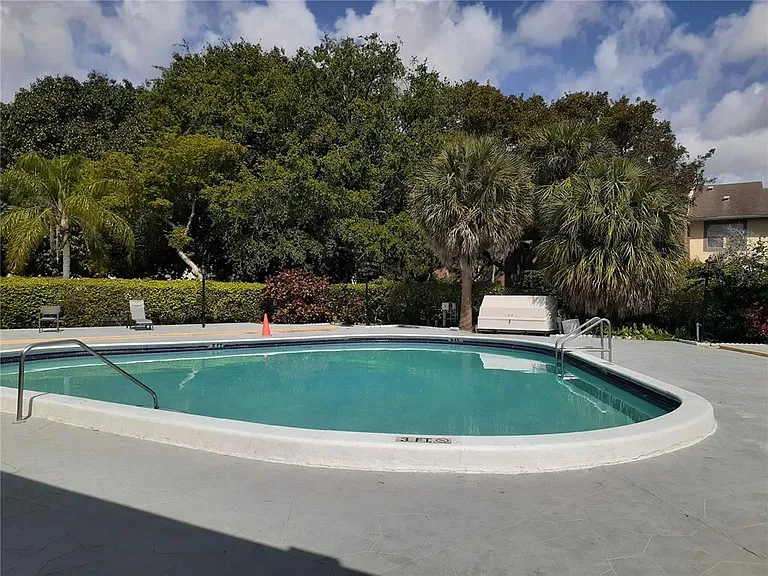 4354 NW 9th Ave #14-3C — Photo 17
