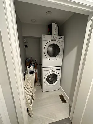 Rented by LEVEN Real Estate | media 2