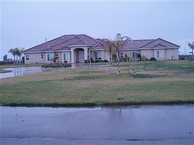1st image of 3890 N Del Norte Ave