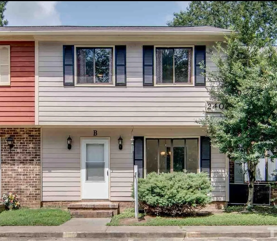 3 bed, 1357 sqft, $1,700 — Photo 1